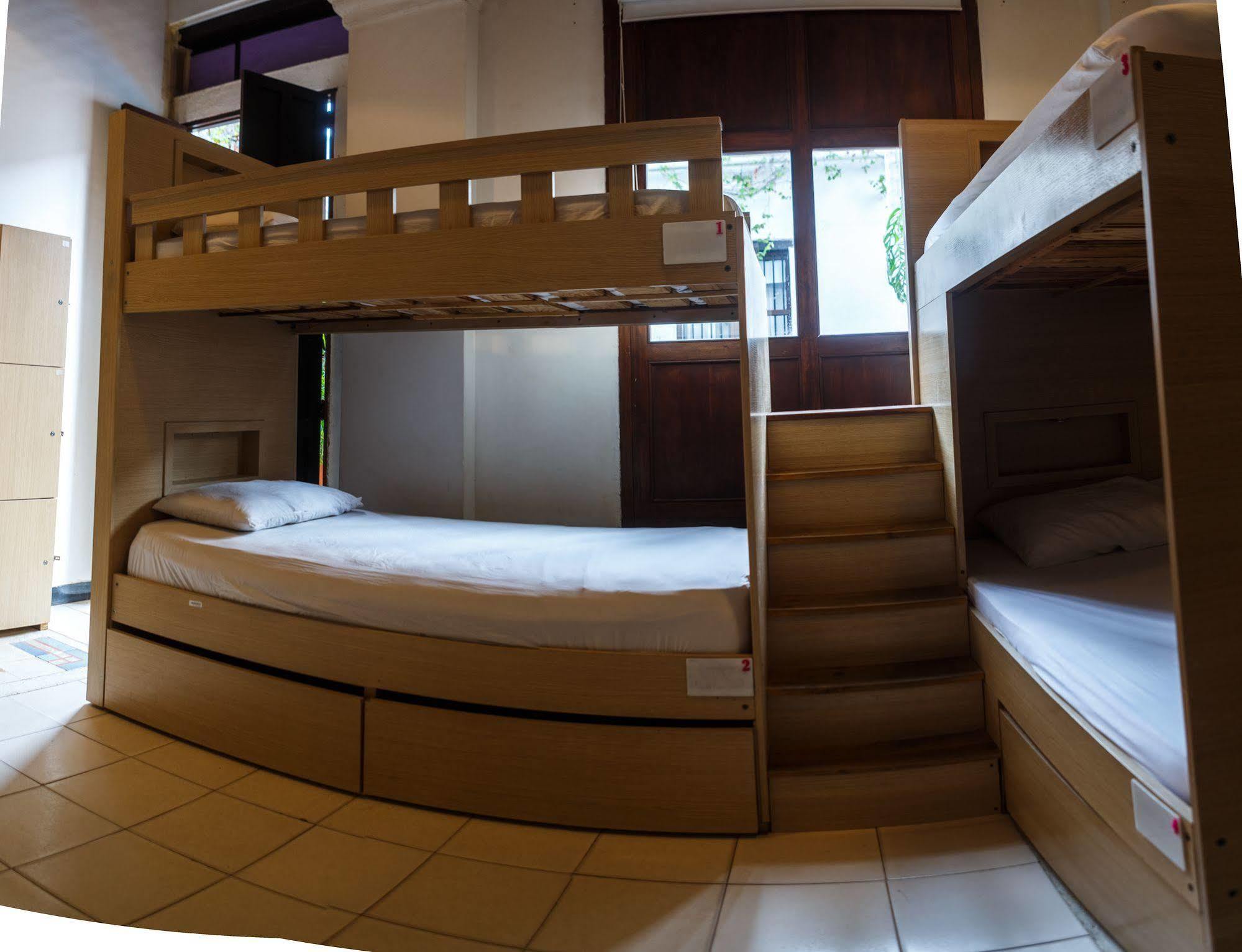 Hostal Aroha Villana