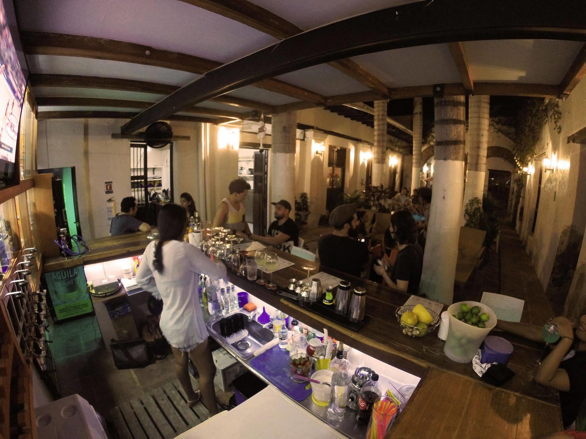 Aroha Villana Hostal *