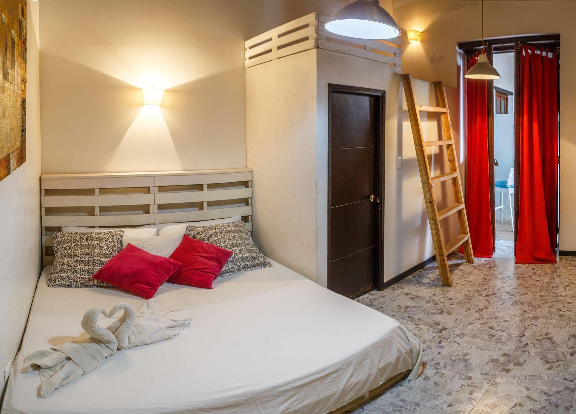 Hostal Aroha Villana Santa Marta (Magdalena)